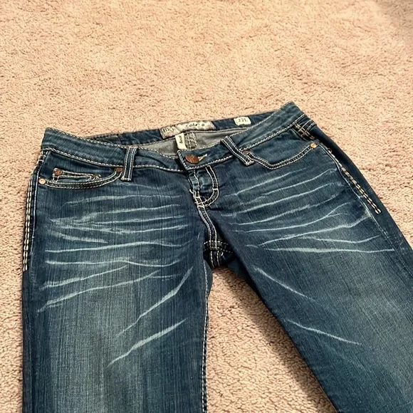 👖Buckle Sabrina Jeans Size 27 L 👖 - Picture 4 of 16